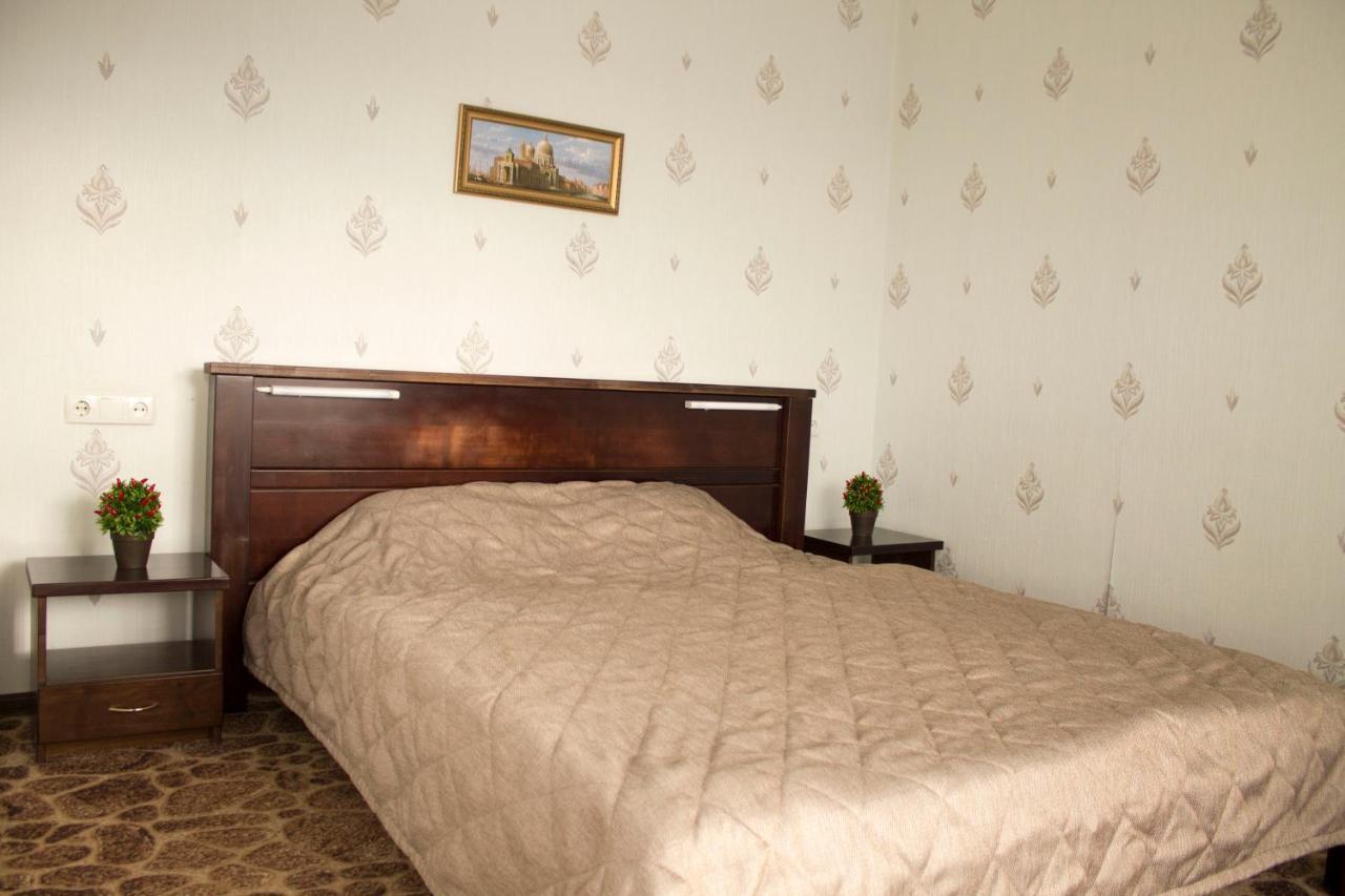 Park Hotel Vinnitsa ภายนอก รูปภาพ